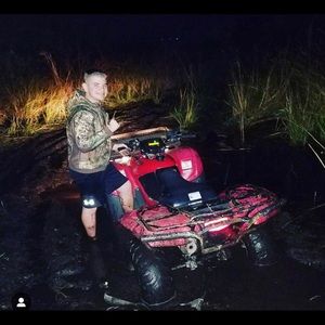 Meet your Posher, Zach